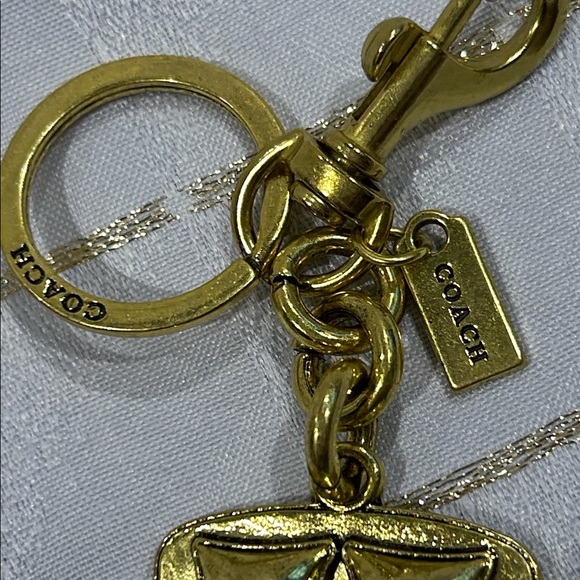 Gold Key Charm - Picture 2 of 4